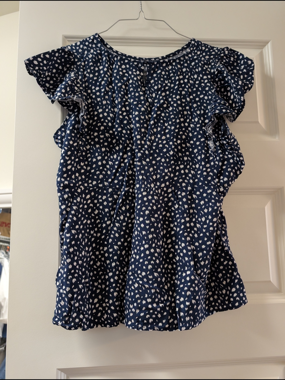Nursing Queen Navy Blue White Printed Flutter Sleeve Blouse - Picture 2 of 4